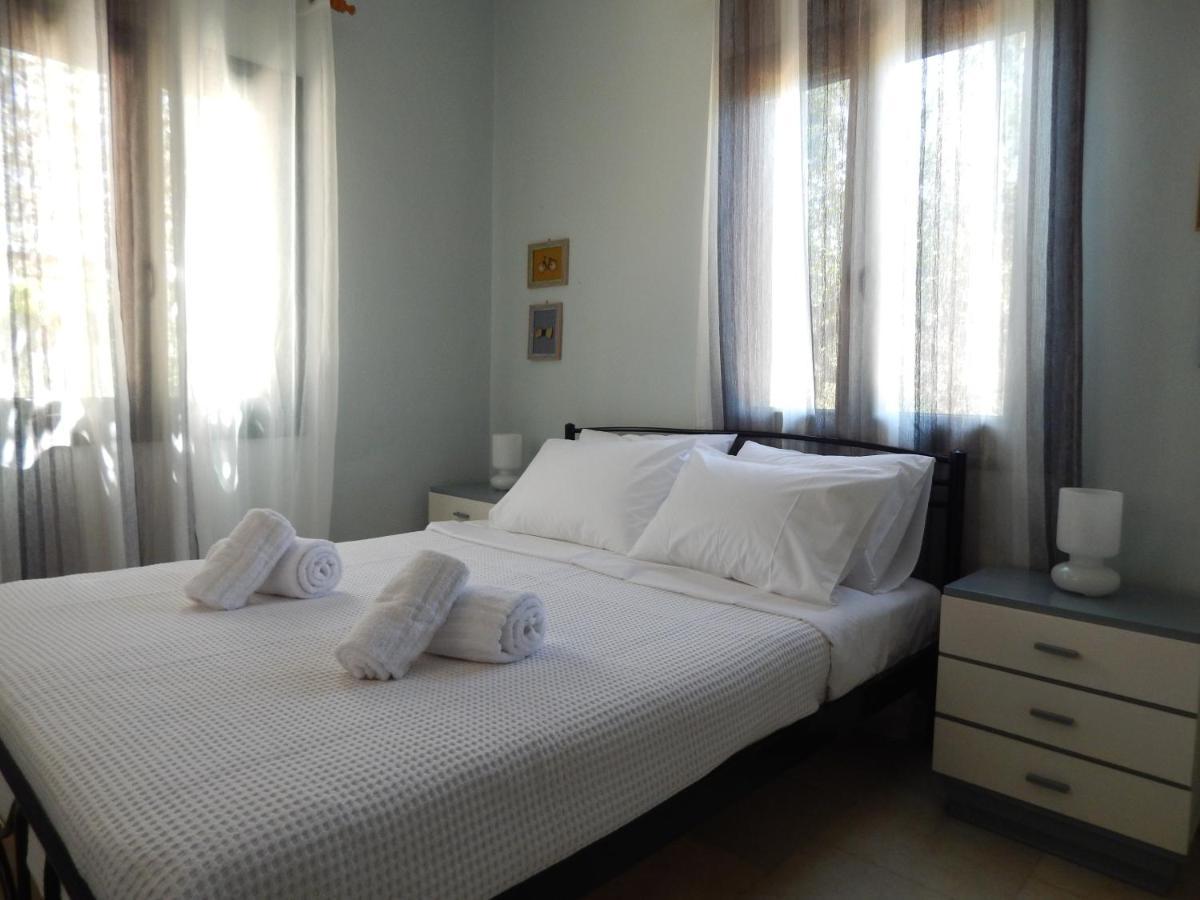 Ninemia Country House Vromonerion Ngoại thất bức ảnh