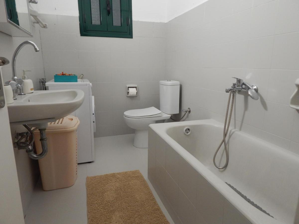 Ninemia Country House Vromonerion Ngoại thất bức ảnh